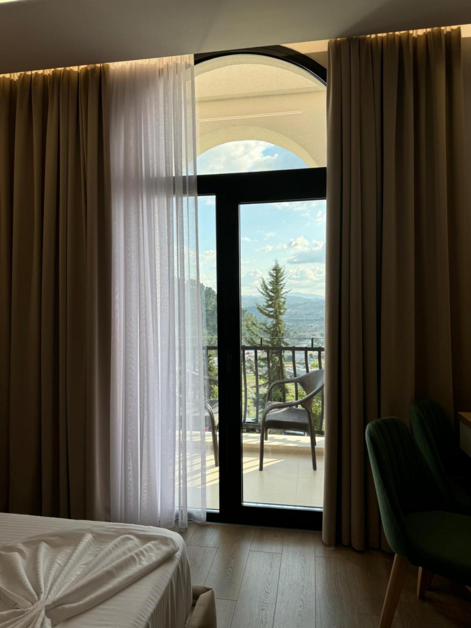 Hotel Panorama & Spa Elbasan Esterno foto
