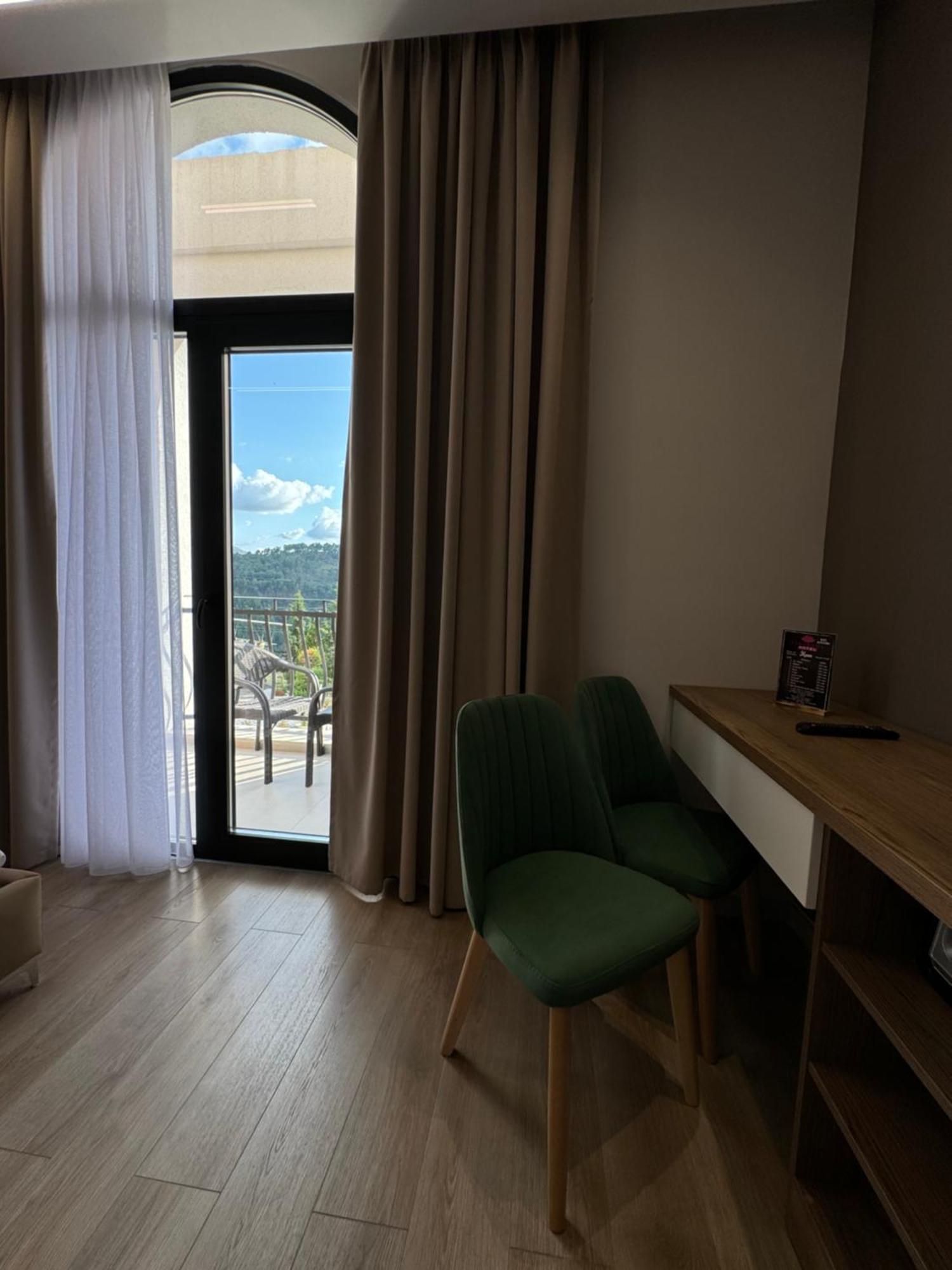 Hotel Panorama & Spa Elbasan Esterno foto